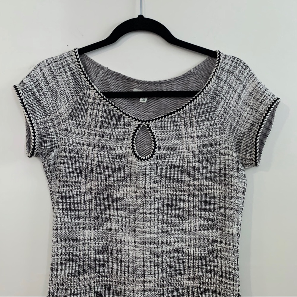 🌸MAX STUDIO Tweed Keyhole Ruffle Dress Small - Picture 4 of 8